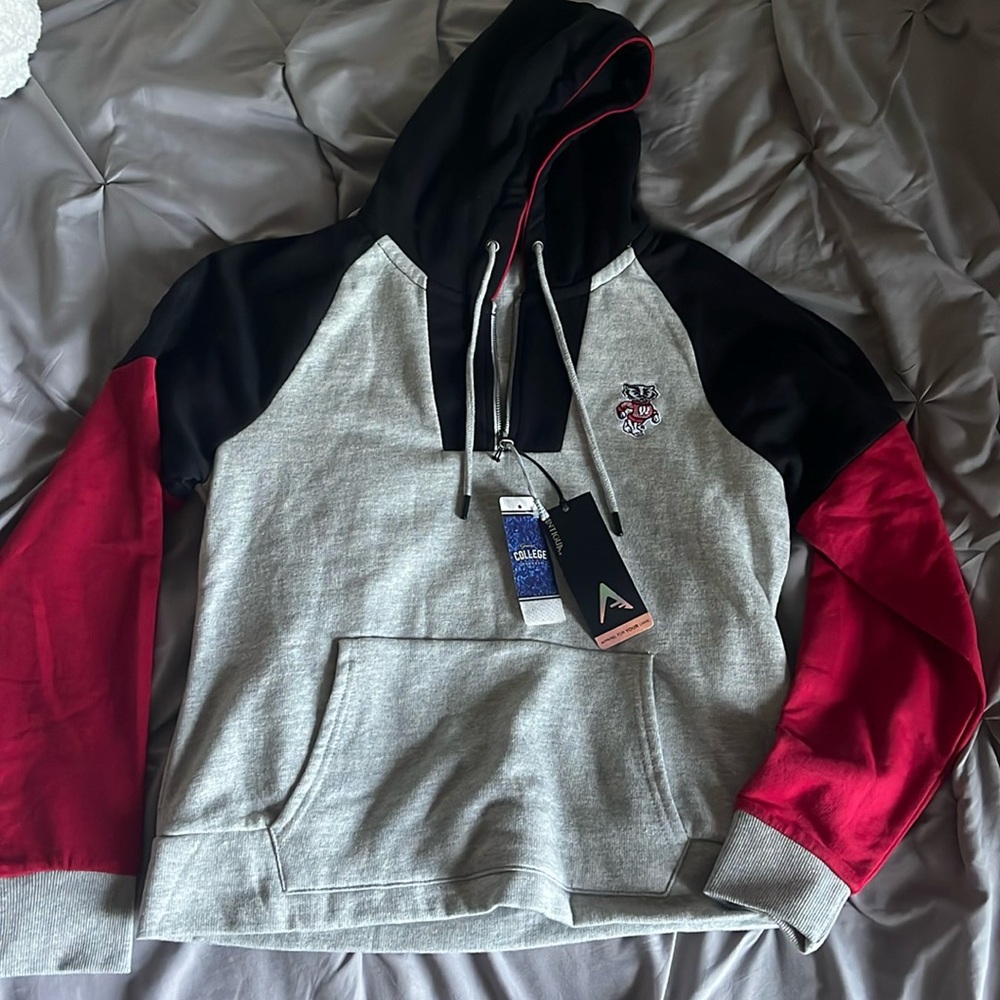 Wisconsin Badgers Quarter Zip Sweatshirt